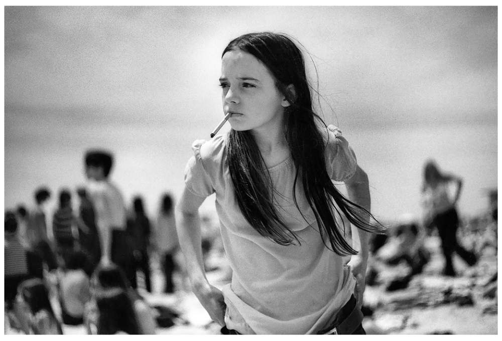 Фото: Культовая фотография Иосифа Сабо. Дерзкая и свободолюбивая девочка-подросток из эпохи американской сексуальной революции 60-70 годов